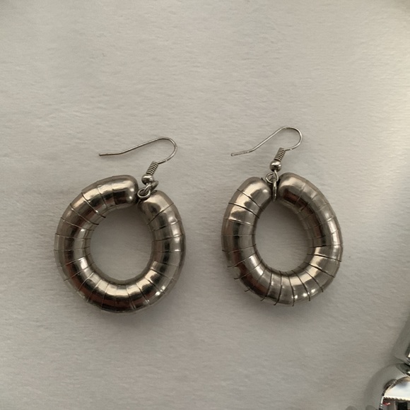 Necklace & Earring Set - Picture 6 of 6